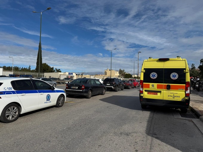 Πτώση ατόμου στον σταθμό του Μετρό «Εθνική Άμυνα» / Credits: Γιάννης Κέμμος / flash.gr 