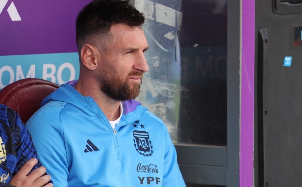 epa10857598 Lionel Messi of Argentina observes the match from the bench during the 2026 FIFA World Cup qualification soccer match between Bolivia and Argentina at Hernando Siles stadium in La Paz, Bolivia, 12 September 2023.  EPA/Luis Gandarillas