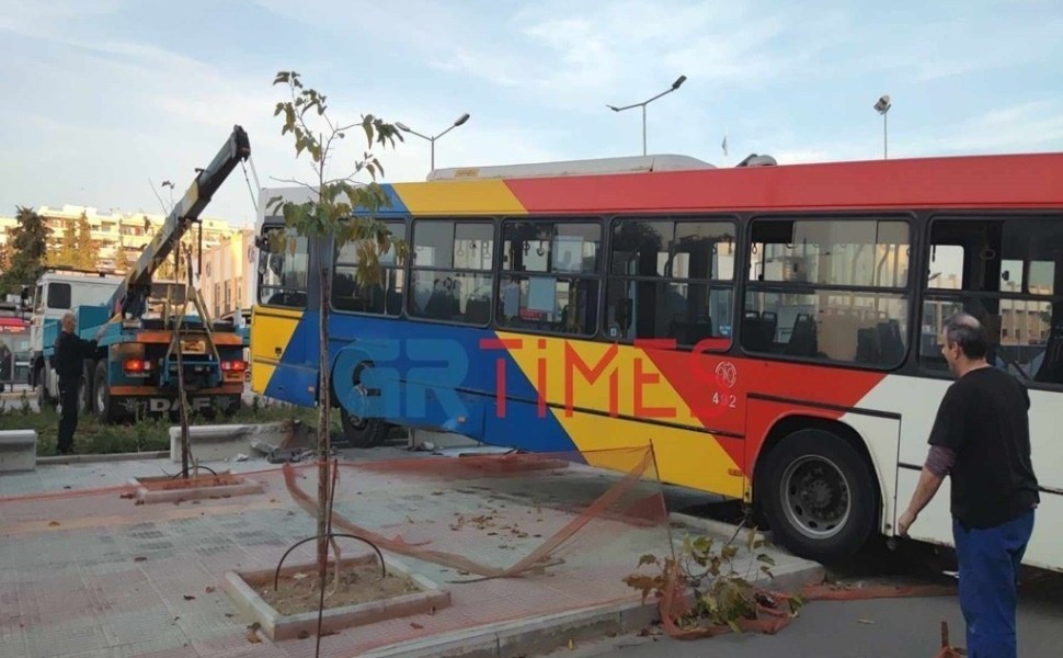 Τροχαίο δυστύχημα στη Θεσσαλονίκη/φωτό grtimes