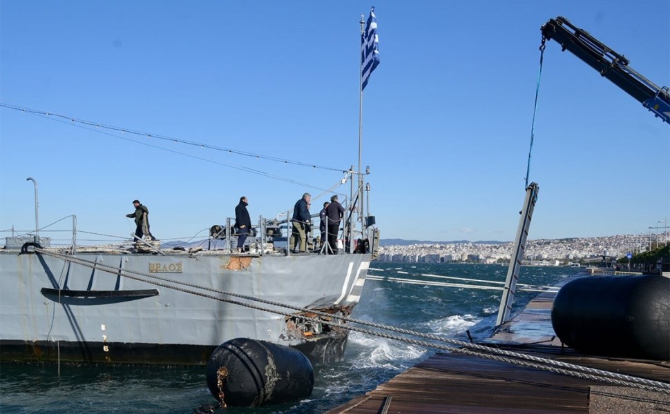 Ρήγμα στο Αντιτορπιλικό «Βέλος»/φωτό eurokinissi