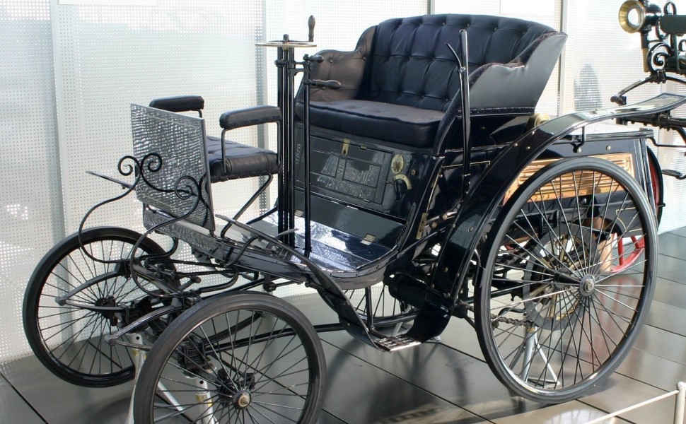 Credits: Wikipedia / Benz Patent-Motorwagen "Velo" Matty Foto