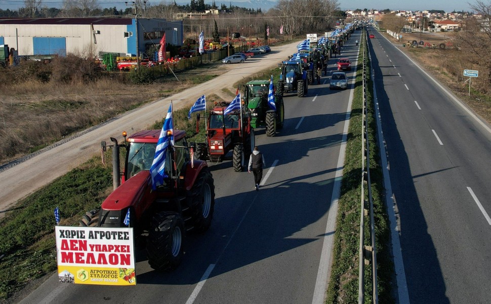 Αρνητικές είναι οι πρώτες αντιδράσεις των αγροτών για τα μέτρα που ανακοίνωσε ο Κυριάκος Μητσοτάκης / Reuters