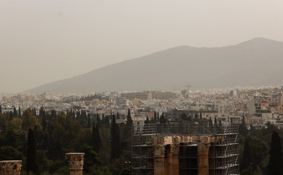 Αφρικανική σκόνη στον Αττικό ουρανό / φωτ. Eurokinissi