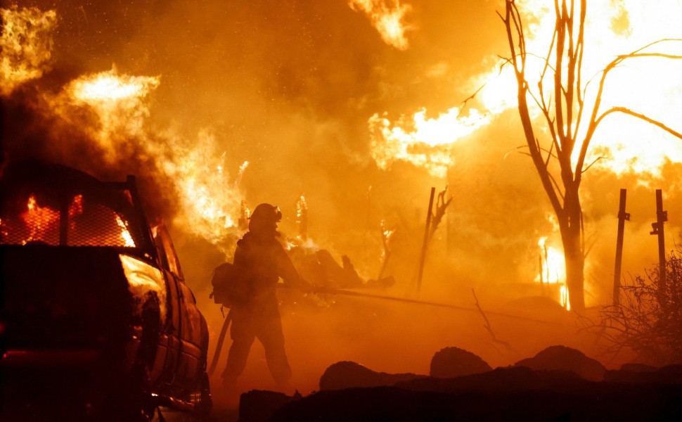 Η «Park Fire», όπως ονομάστηκε, μαίνεται από την Τετάρτη στο βόρειο τμήμα της Καλιφόρνιας / Reuters