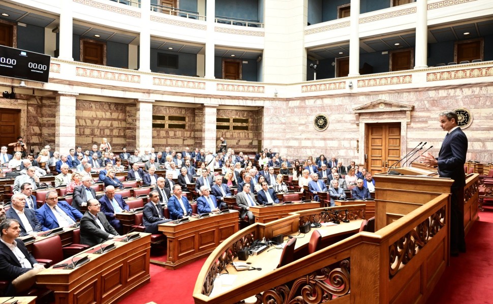 Ρόλο αντιπολίτευσης σε ένα θολό πολιτικό τοπίο αναζητούν οι «γαλάζιοι» βουλευτές / Eurokinissi