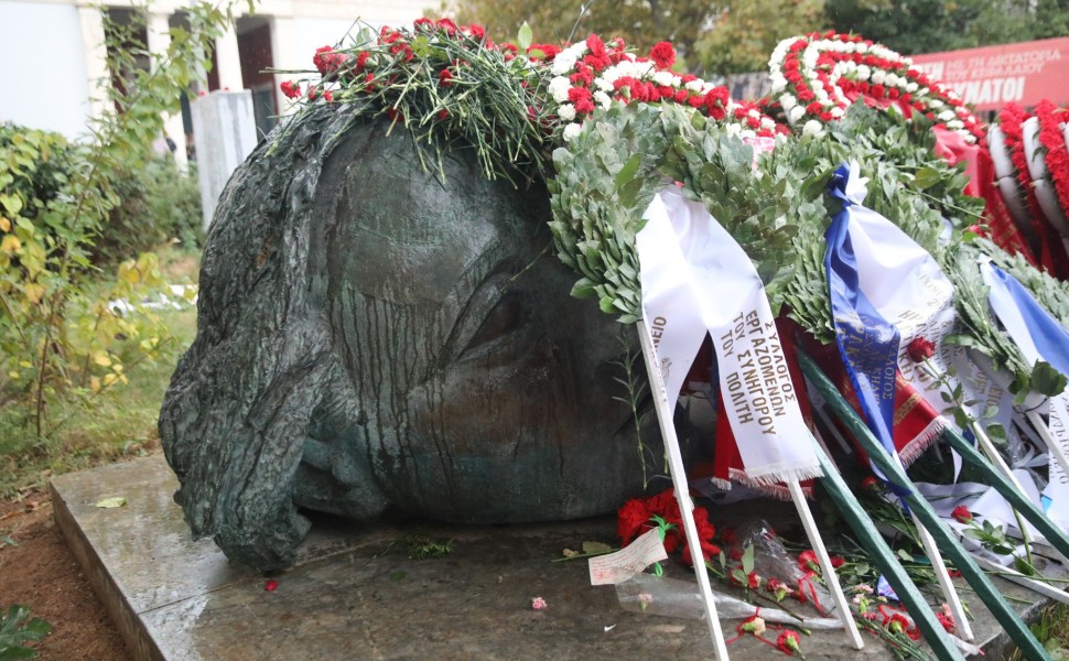 Ξεκίνησαν οι εορτασμοί της Επετείου του Πολυτεχνείου / Eurokinissi