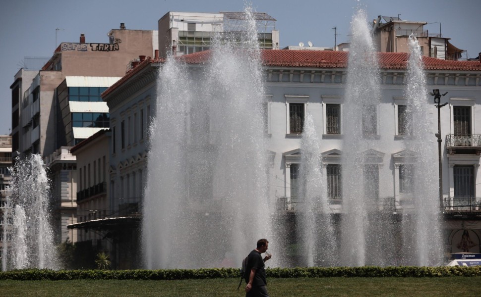 ΥΨΗΛΕΣ ΘΕΡΜΟΚΡΑΣΙΕΣ ΣΤΗΝ ΑΘΗΝΑ Σάββατο 15 Ιουλίου 2023   (ΚΩΣΤΑΣ ΤΖΟΥΜΑΣ / EUROKINISSI)